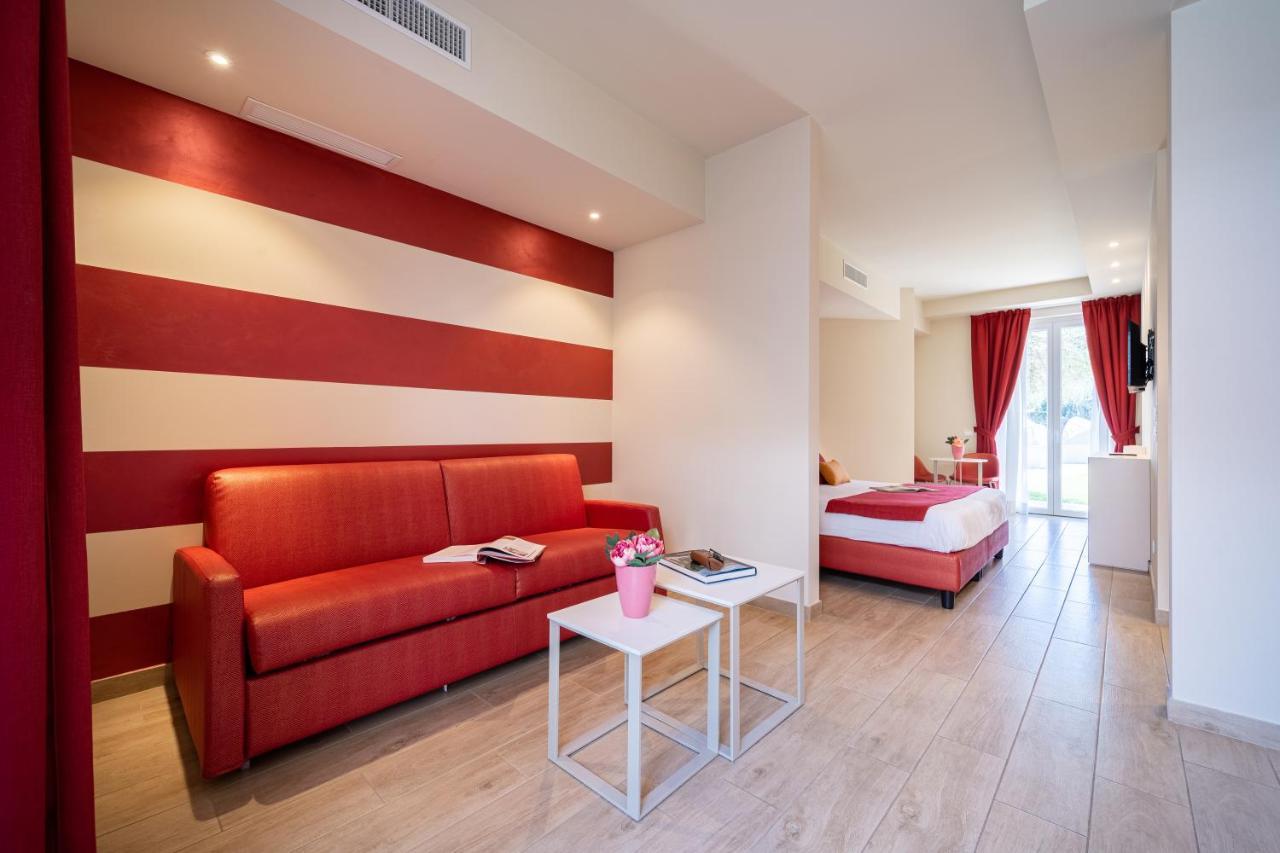 Hotel Villa Garuti Padenghe sul Garda Exterior foto