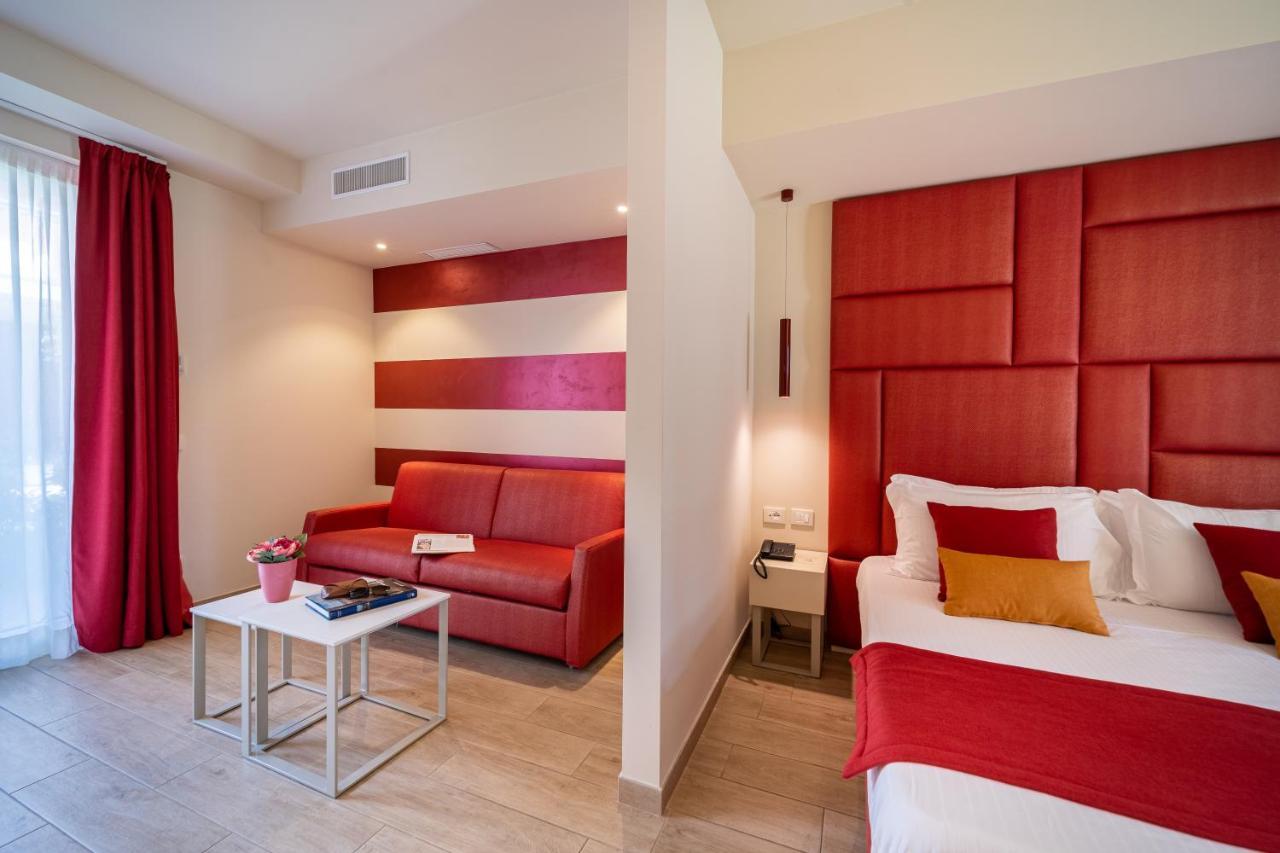 Hotel Villa Garuti Padenghe sul Garda Exterior foto