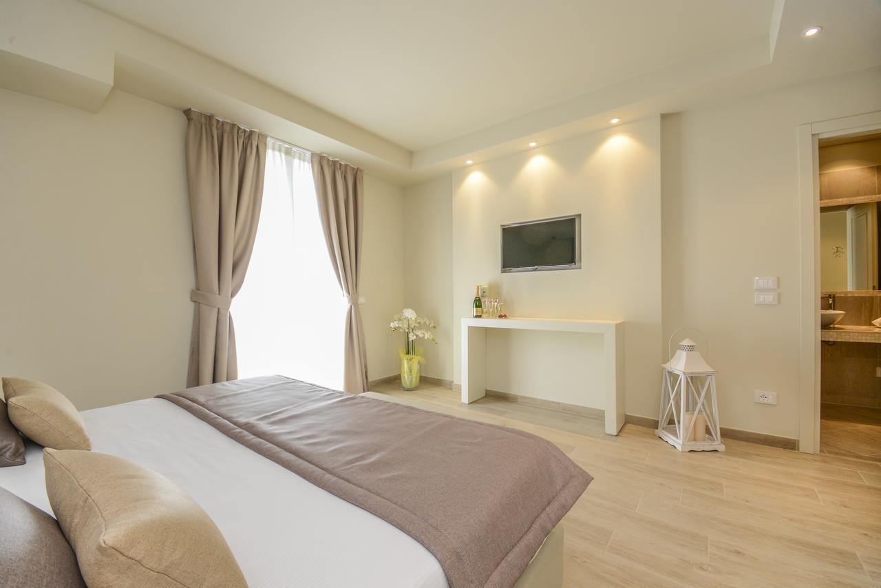 Hotel Villa Garuti Padenghe sul Garda Exterior foto